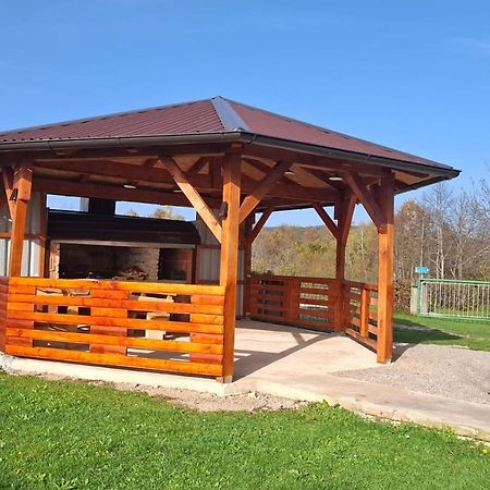 Lora Apartment Раковица Екстериор снимка