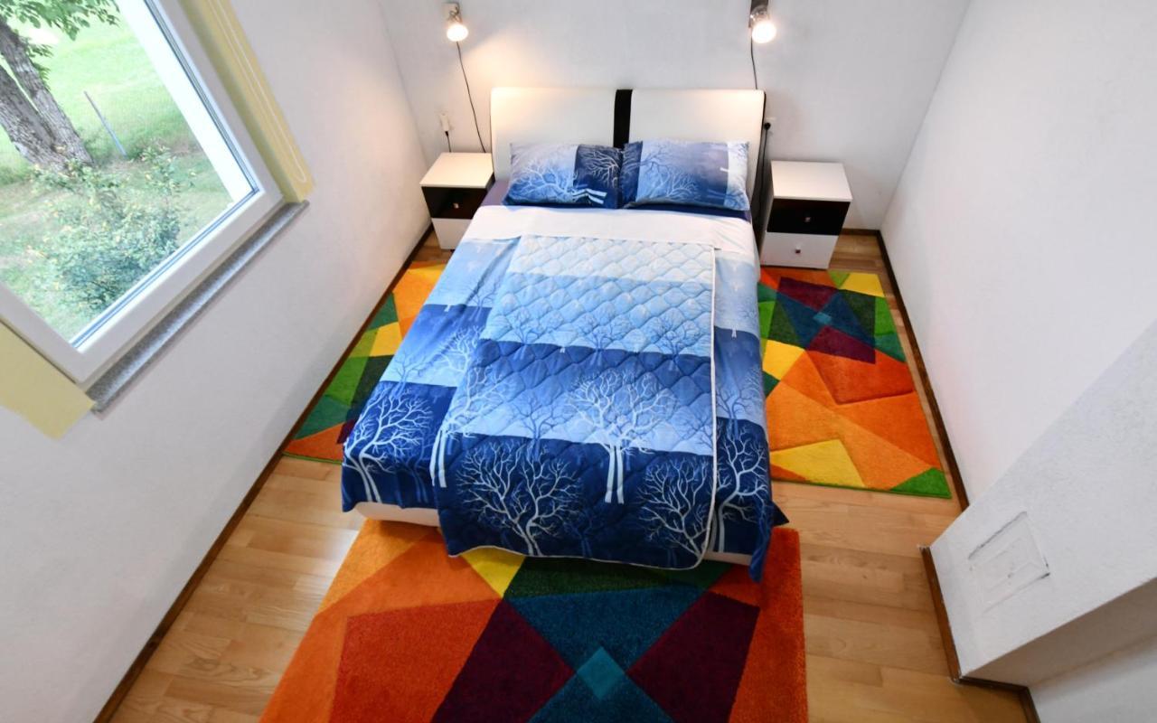 Lora Apartment Раковица Екстериор снимка